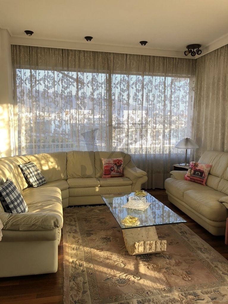 (For Sale) Residential Floor Apartment || Athens South/Glyfada - 155 Sq.m, 4 Bedrooms, 740.000€ 