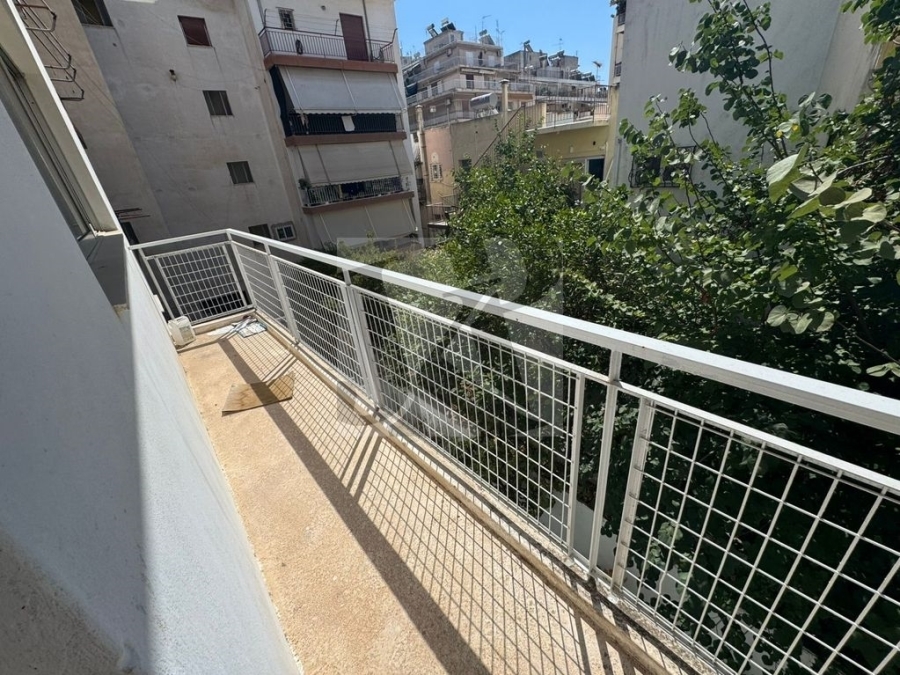 (For Sale) Residential Building || Athens Center/Athens - 240 Sq.m, 5 Bedrooms, 298.000€ 