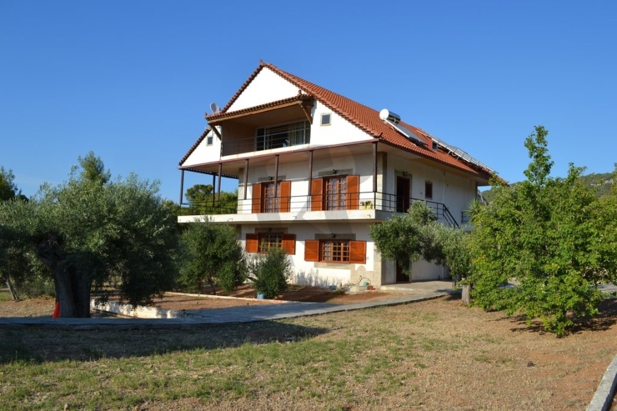 (For Sale) Residential Villa || Korinthia/Loutraki-Perachora - 320 Sq.m, 4 Bedrooms, 600.000€ 